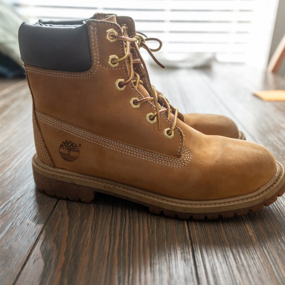 Timberland Boots 6M